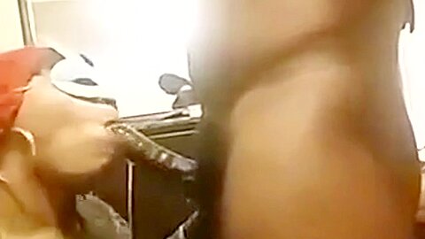 She Deepthroating For Fun - free porn video