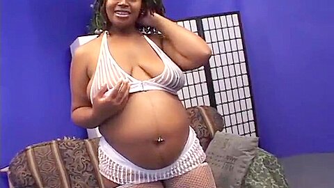 Black Bunny Loves To Get Her Pussy Licked And Then Fucked P1 - free porn video