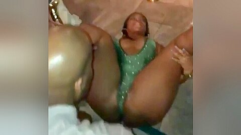 Snap Chat - Club Booty - free porn video