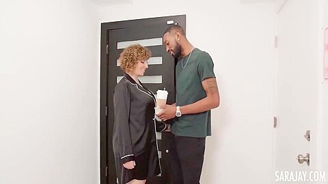 Fucks Delivery Guy - free porn video