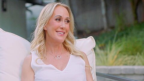 Milf Enjoys Interracial Group Sex - free porn video