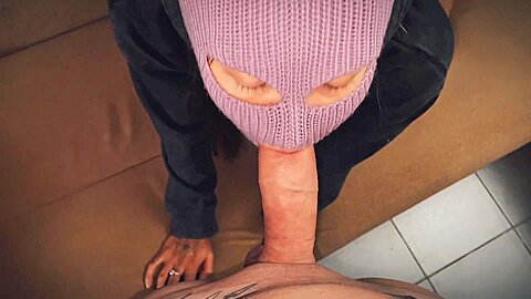 Neznakomka Iz Tinder Poteryala Trus - free porn video