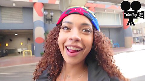 Spiderman Girl Got Fucked At The Airport & The Pool Porn Vlog - free porn video