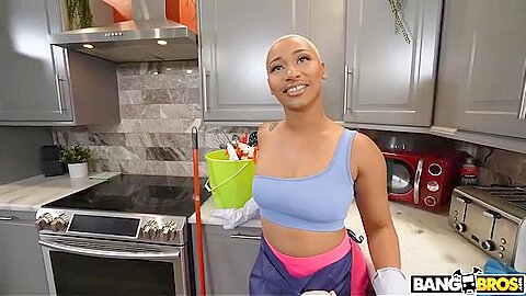 Thick Ass Daphne - The Thickest Cums The Quickest - Bangbros