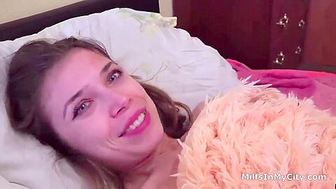 Stepbrother Teaches Inexperienced Stepsister The Basics Of Sex - free porn video