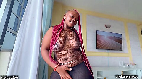 Big Bubbly Cheeks Sucks And Fucks A Big Black Cock Doggysty - free porn video